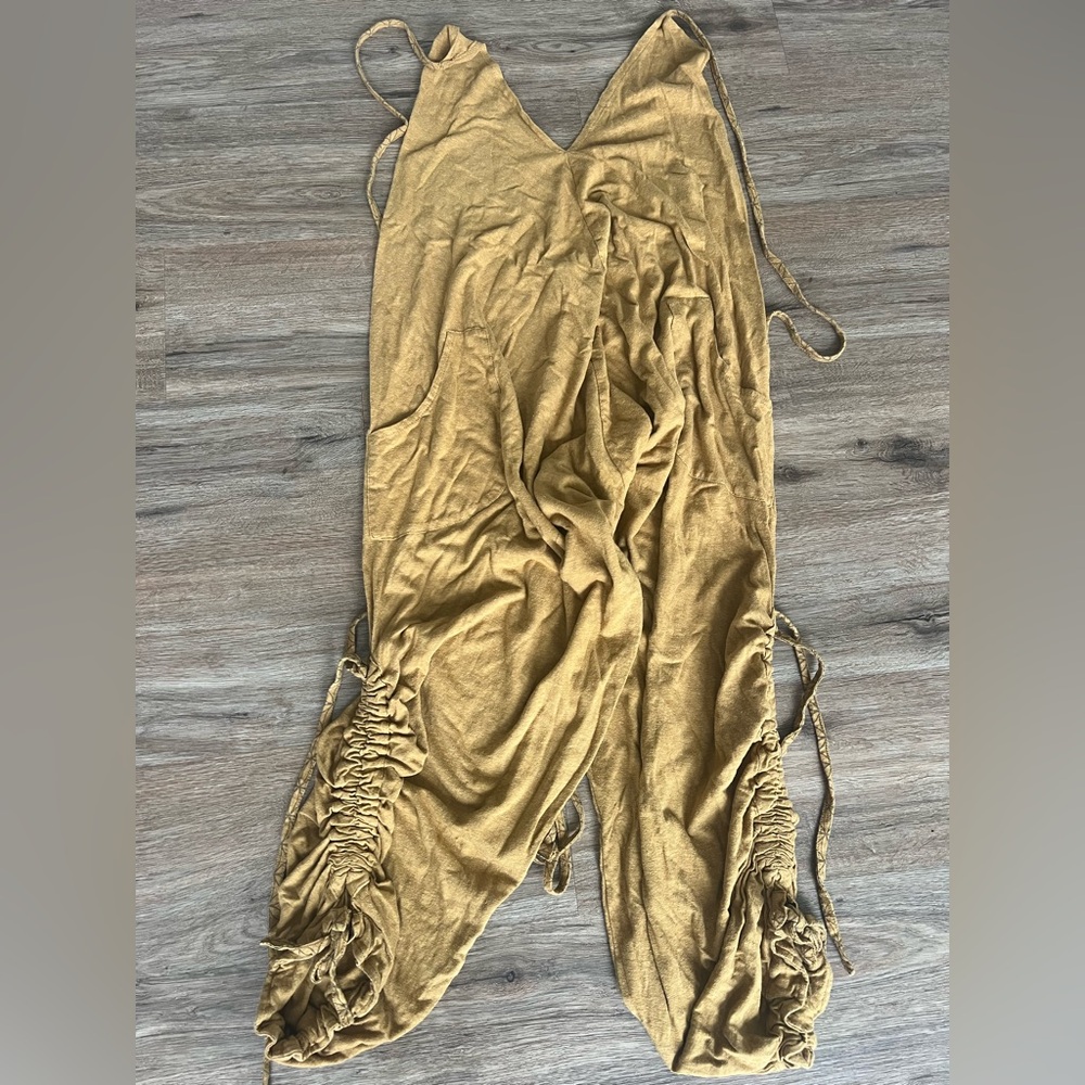 Elegant Gold Jumpsuit